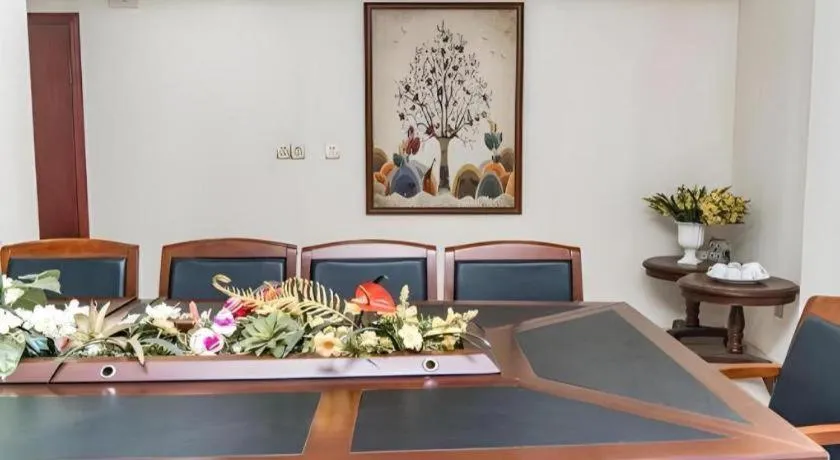 Jian Guo Grand Hotel