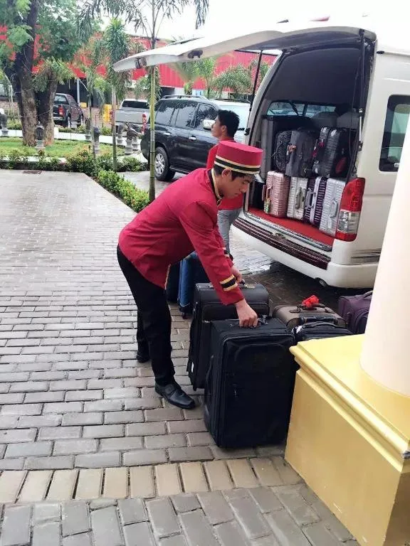 Jian Guo Grand Hotel