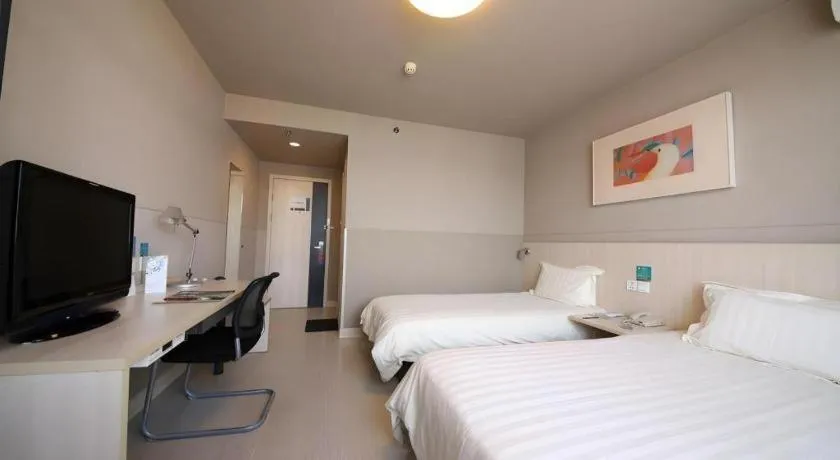 Bed in Jinjiang Inn Tonghua Shengli Road Branch