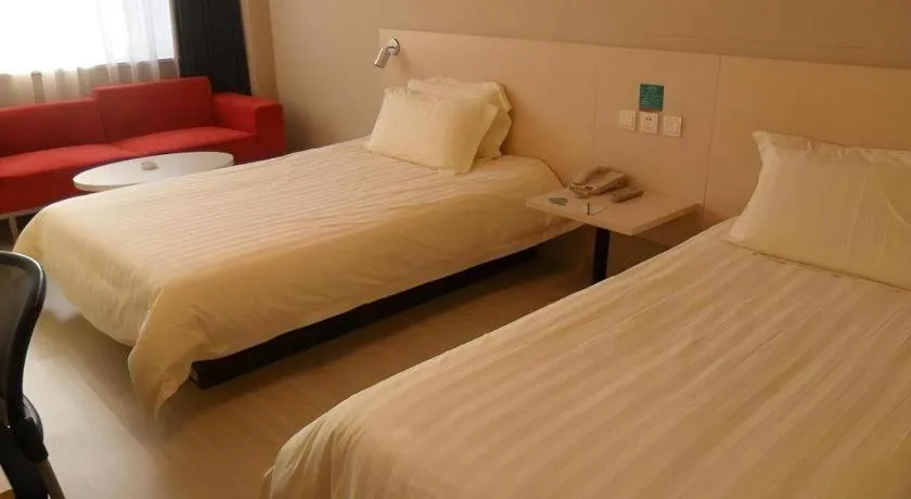Bed in Jinjiang Inn Tonghua Shengli Road Branch