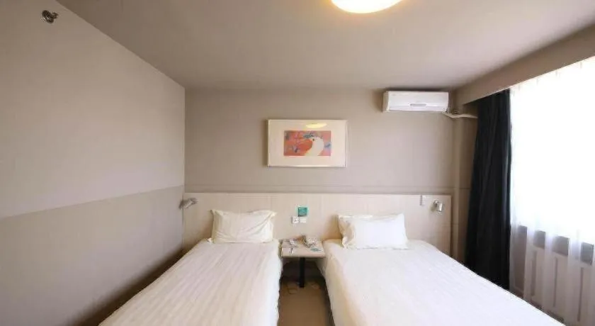 Bed in Jinjiang Inn Tonghua Shengli Road Branch