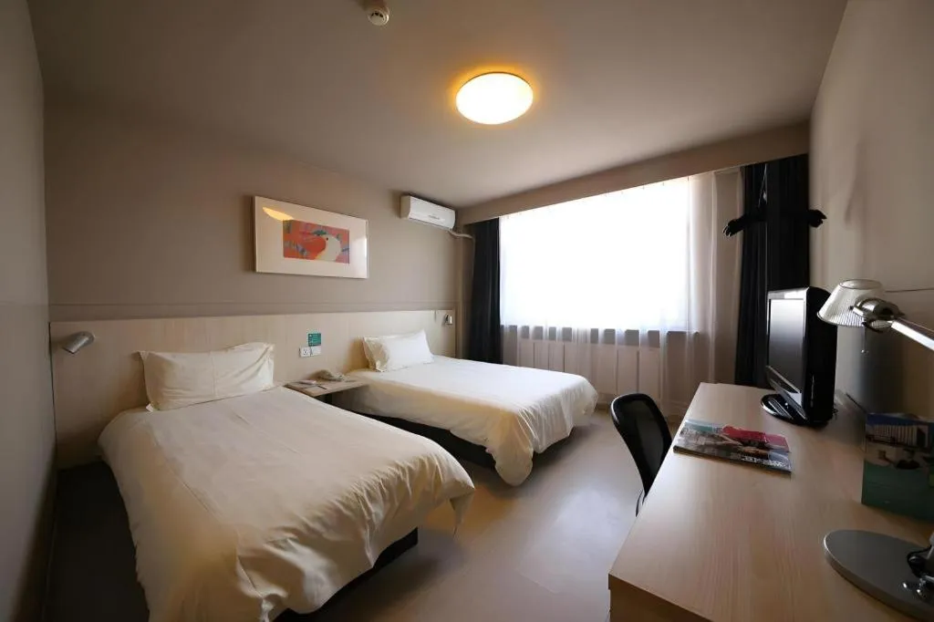 Bed in Jinjiang Inn Tonghua Shengli Road Branch