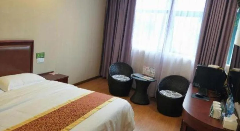 Bed in GreenTree Inn Shanghai Sheshan national tourist resort Express Hotel