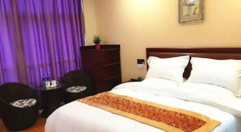 Bed in GreenTree Inn Shanghai Sheshan national tourist resort Express Hotel
