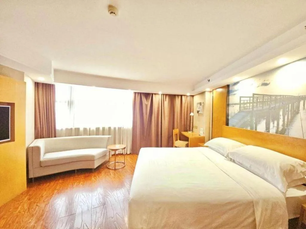 Bed in Vienna Classic Hotel Guilin Quanzhou Central Square