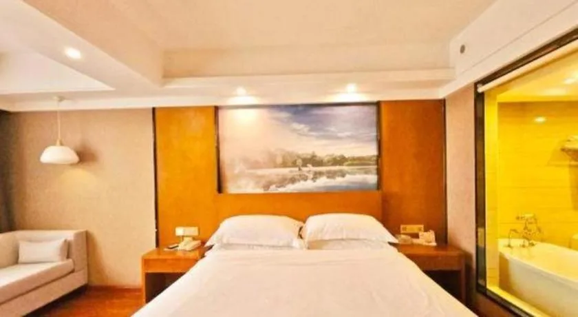 Bed in Vienna Classic Hotel Guilin Quanzhou Central Square