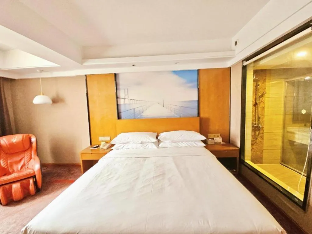 Bed in Vienna Classic Hotel Guilin Quanzhou Central Square