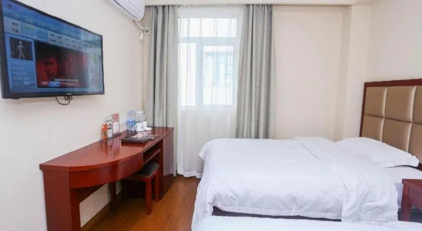 Bed in GreenTree Inn Suzhou Guanqian Street Leqiao Metro Station