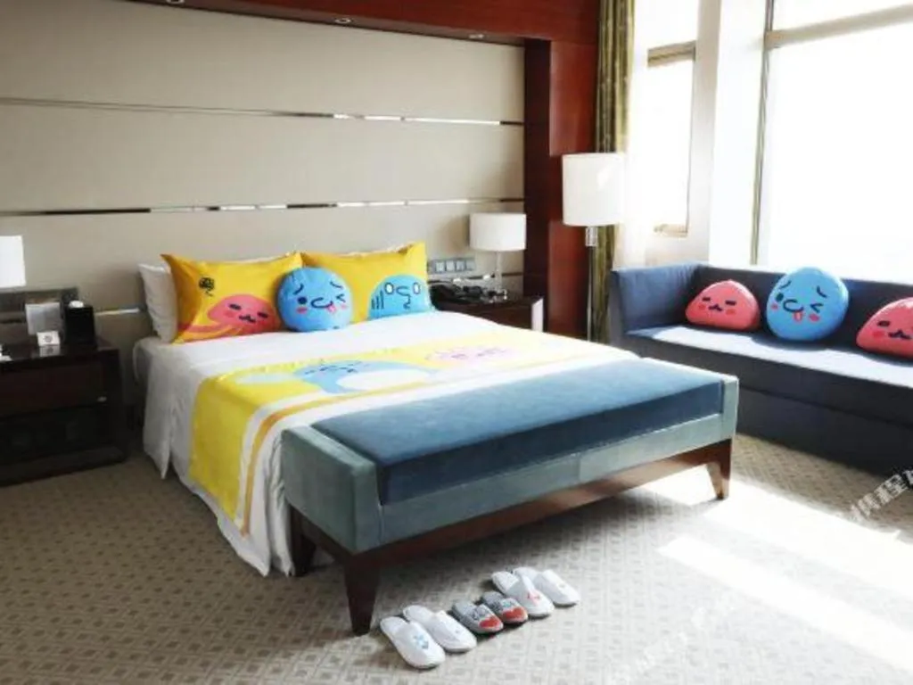 Bed in Suzhou Jinji Lake Grand Hotel