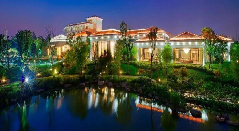 Suzhou Jinji Lake Grand Hotel