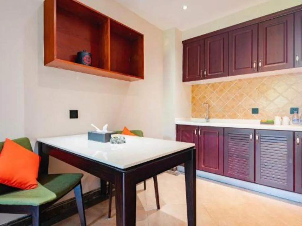 Hainan Yatai Hot Spring Hotel