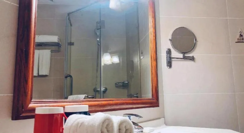 Hainan Yatai Hot Spring Hotel