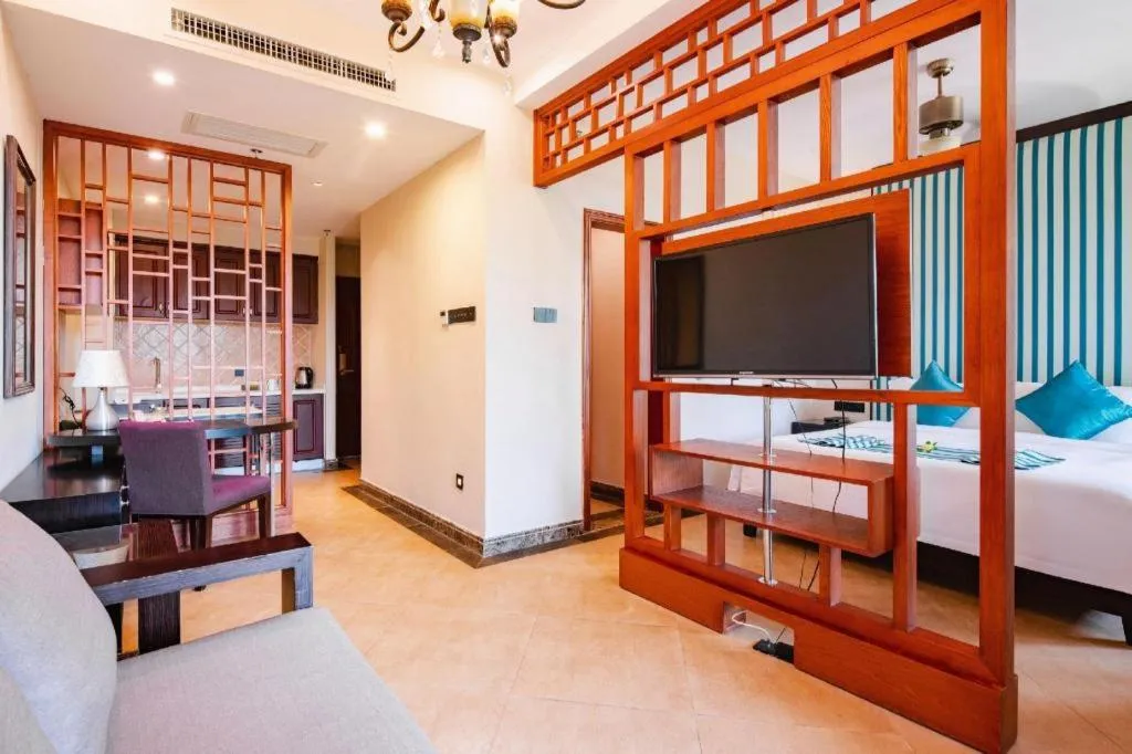 Bed in Hainan Yatai Hot Spring Hotel