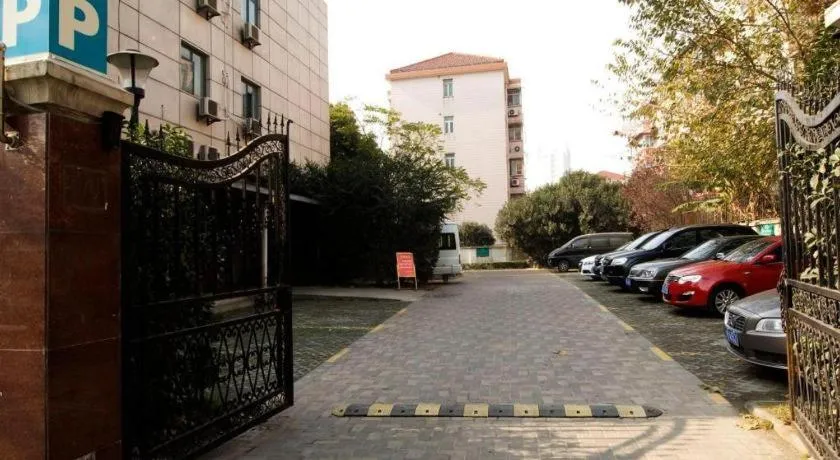 Jinjiang Inn Caobao Road Subway Station