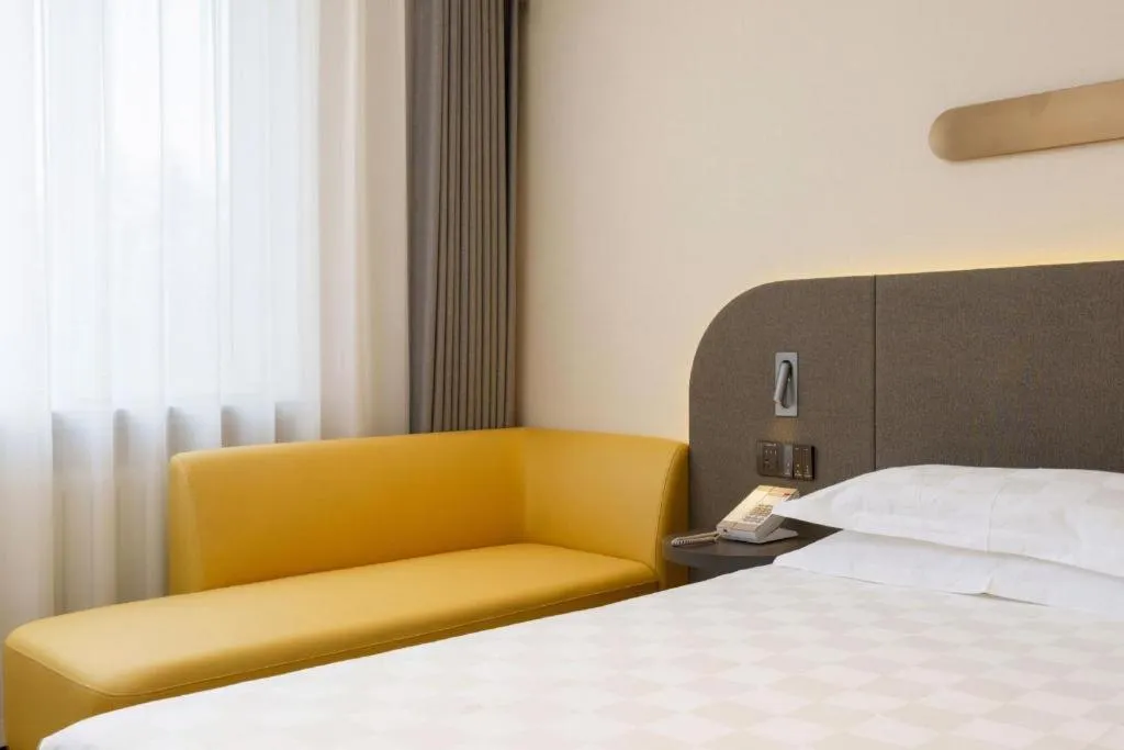 Bed in Jinjiang Inn - Xishan Road