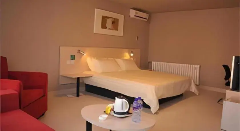 Bed in Jinjiang Inn - Xishan Road Bed in Jinjiang Inn - Xishan Road