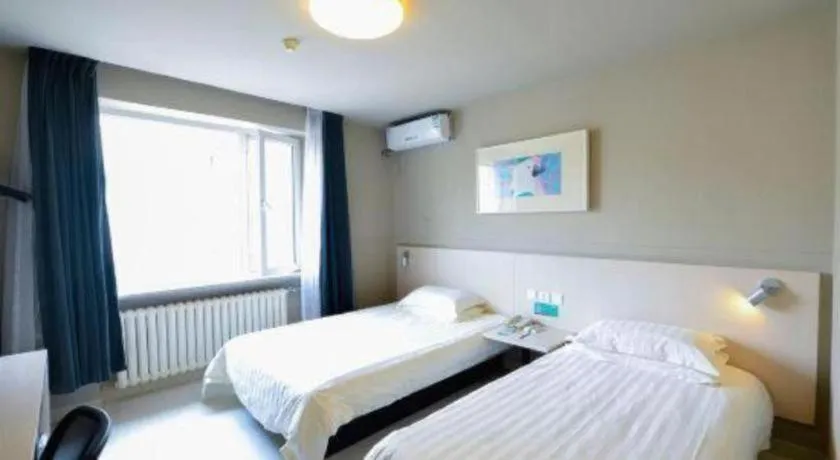 Bed in Jinjiang Inn - Xishan Road