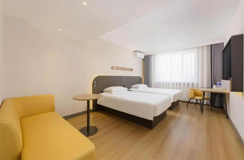 Bed in Jinjiang Inn - Xishan Road