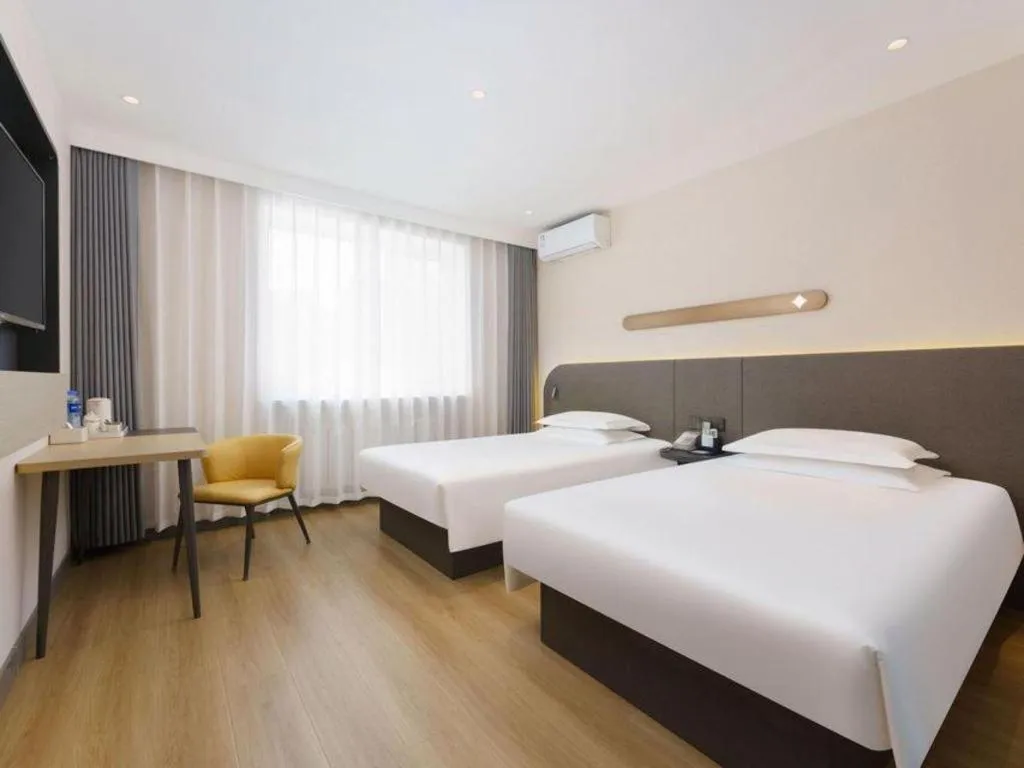 Bed in Jinjiang Inn - Xishan Road