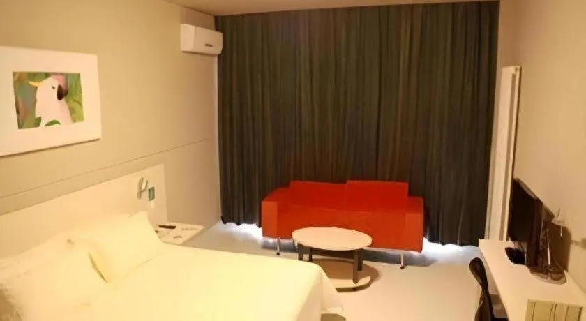 Bed in Jinjiang Inn Yantai Penglaige Zhonglou North Road