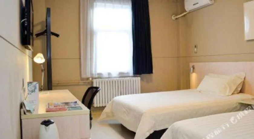 Bed in Jinjiang Inn Jiaozuo Gymnasium