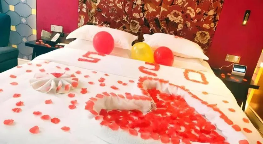 Bed in Jinjiang Metropolo Hotel - Taizhou Wanda Plaza