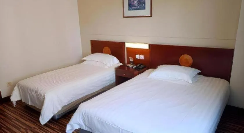 Bed in Jinjiang Inn Shanghai North Bund Yangpu Bridge Branch
