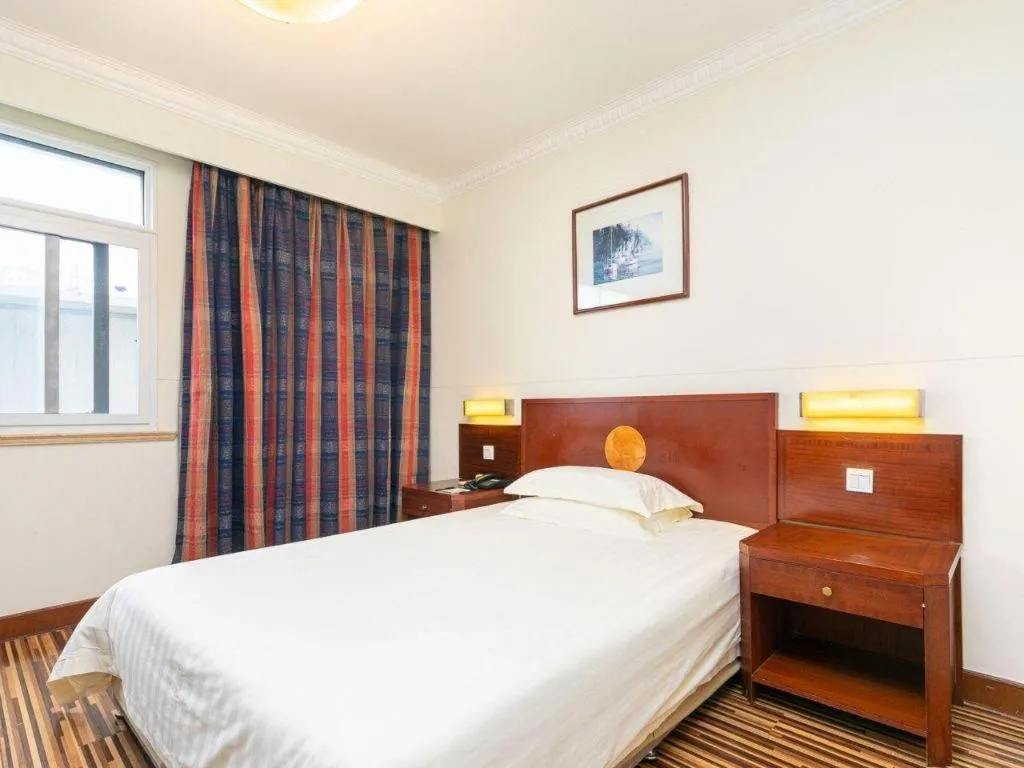 Bed in Jinjiang Inn Shanghai North Bund Yangpu Bridge Branch