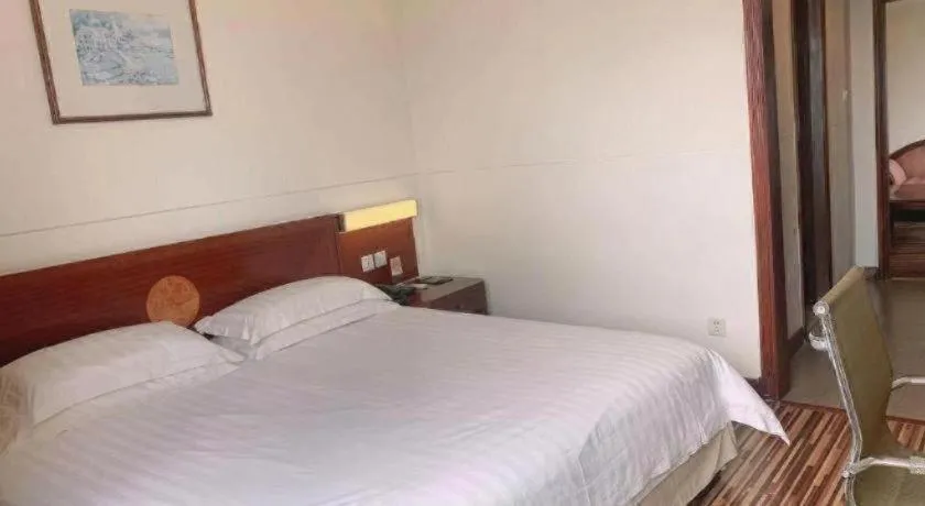 Bed in Jinjiang Inn Shanghai North Bund Yangpu Bridge Branch