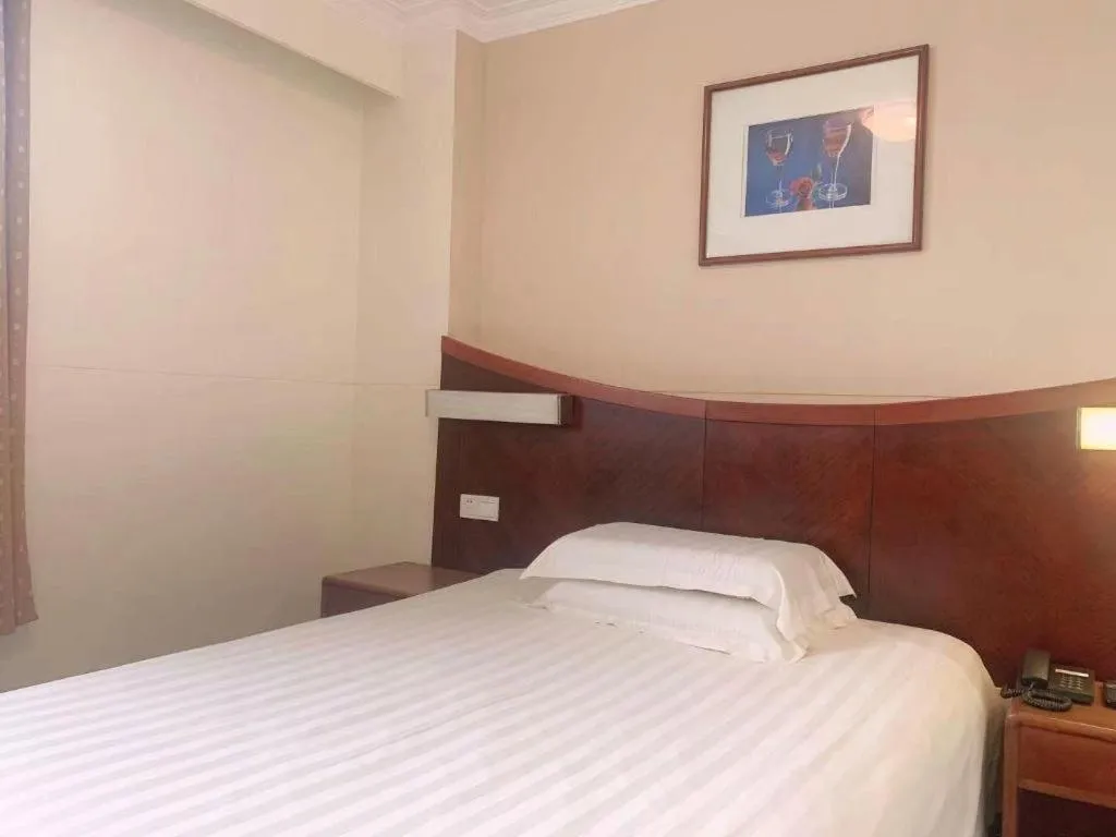 Bed in Jinjiang Inn Shanghai North Bund Yangpu Bridge Branch