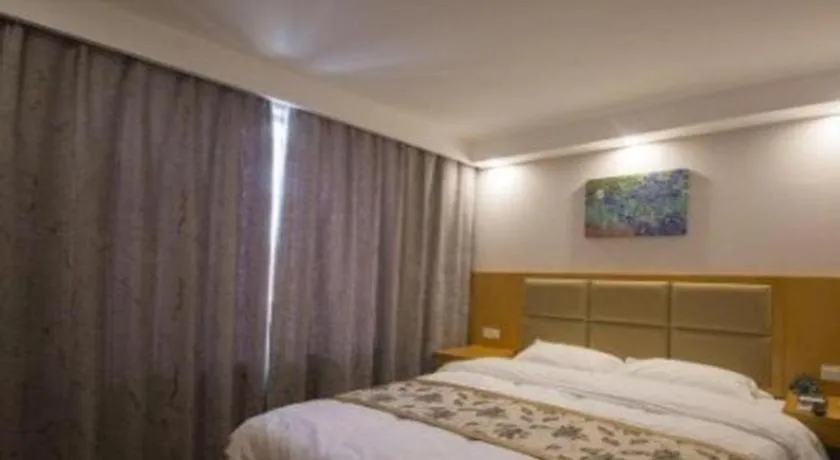 Bed in GreenTree Inn Jiangsu Xuzhou Western 3rd Ring Road Xiyuan Express Hotel