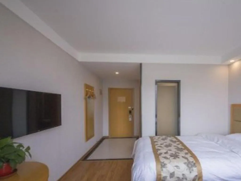 Bed in GreenTree Inn Jiangsu Xuzhou Western 3rd Ring Road Xiyuan Express Hotel