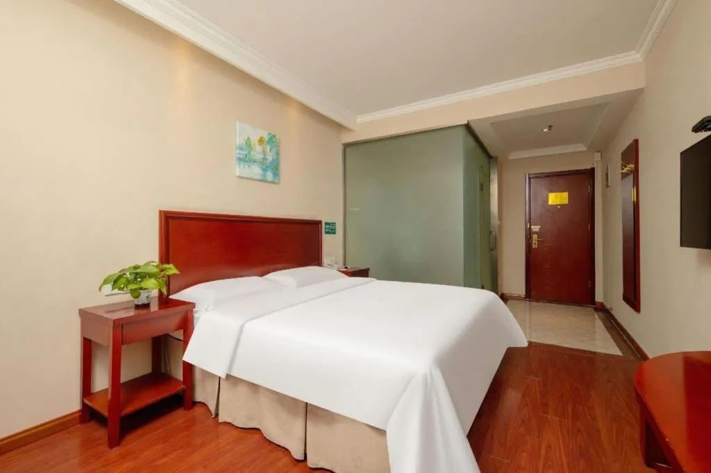 Bed in GreenTree Inn ShanDong Yantai Yantai University Business Hotel