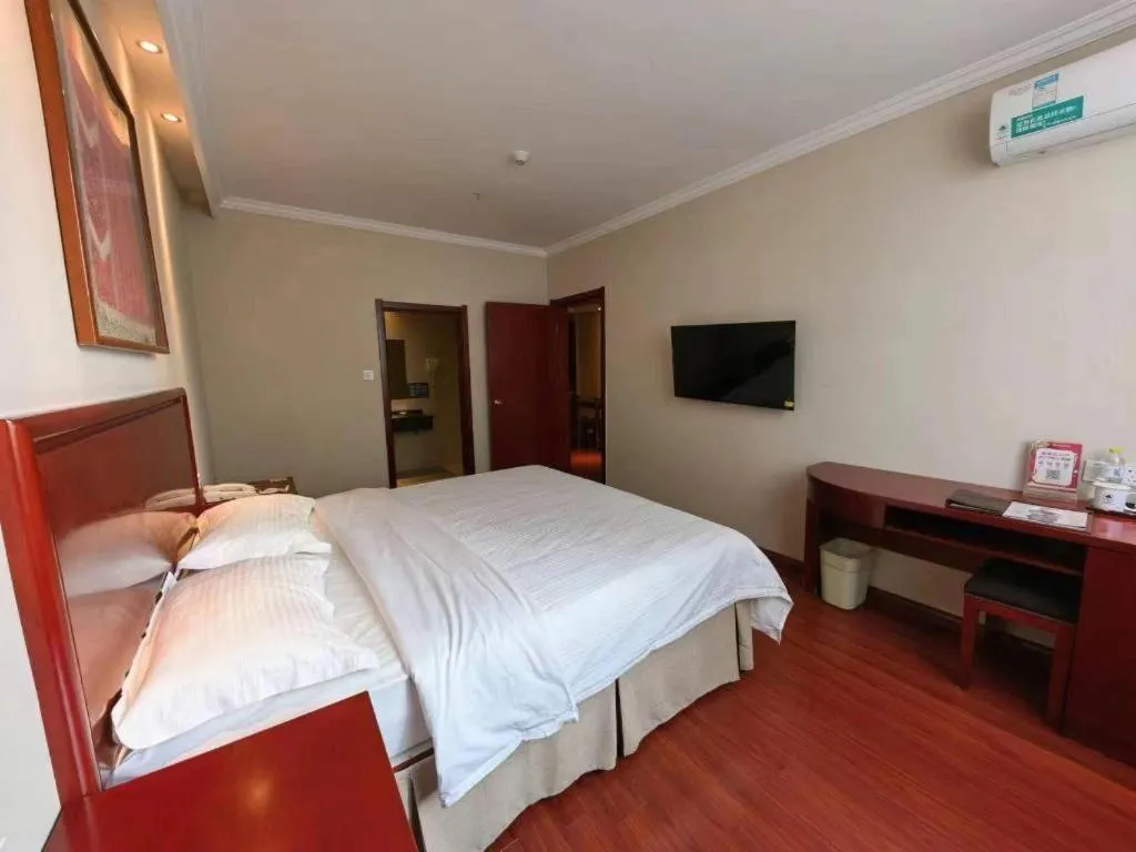 Bed in GreenTree Inn ShanDong Yantai Yantai University Business Hotel