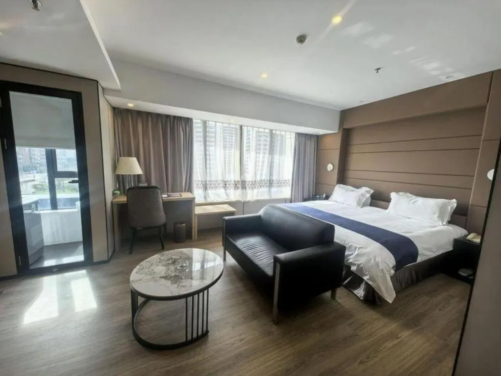 Bed in FOGER YACHT HOTEL