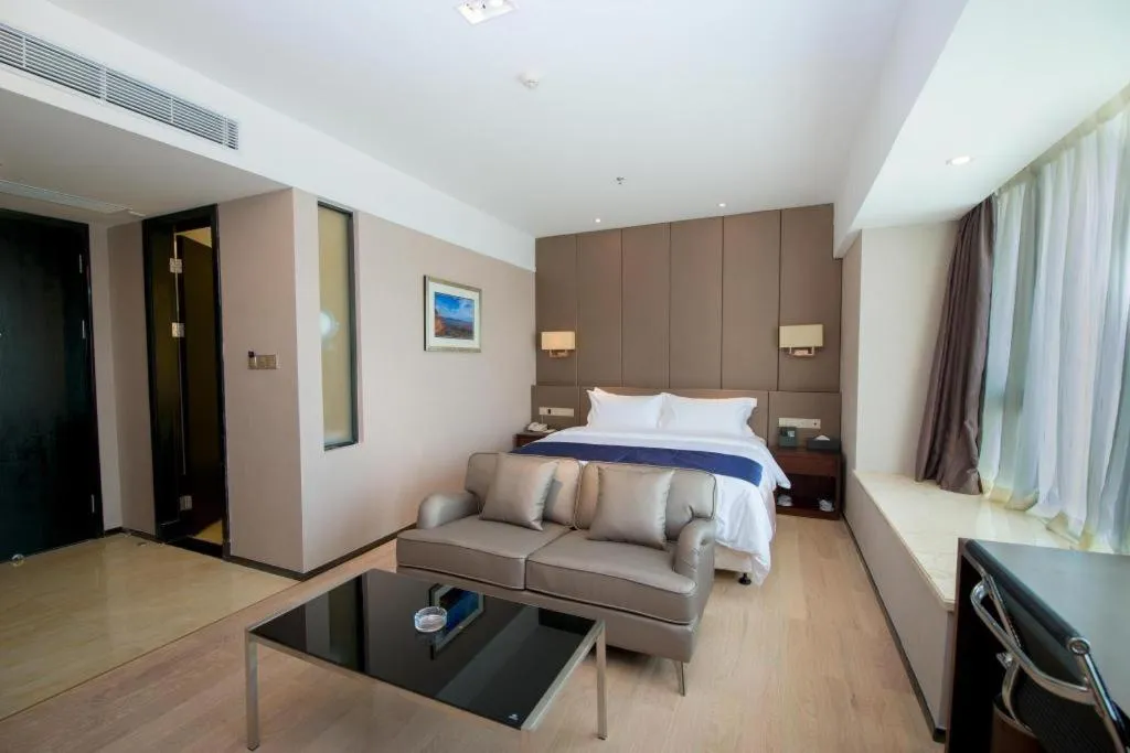 Bed in FOGER YACHT HOTEL