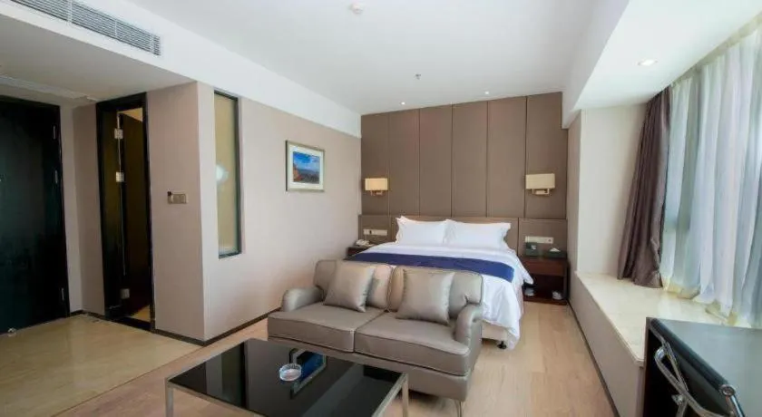 Bed in FOGER YACHT HOTEL