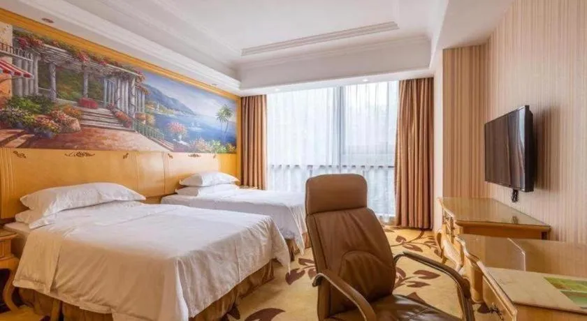 Bed in Vienna International Shanghai Nanxiang