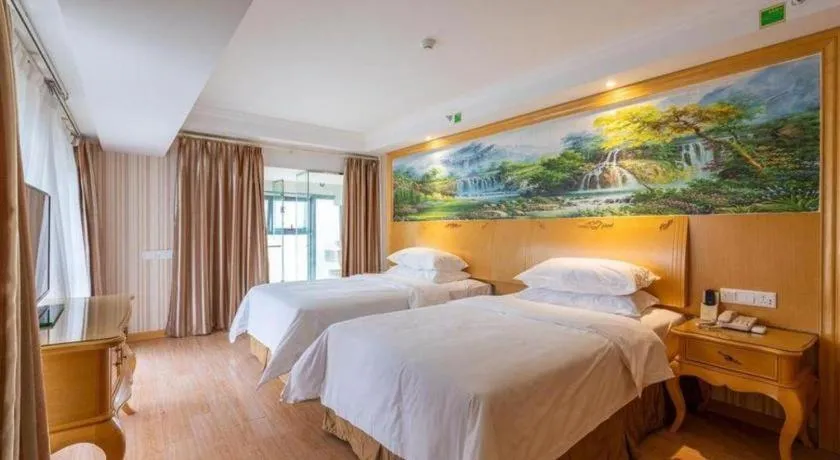 Bed in Vienna International Shanghai Nanxiang