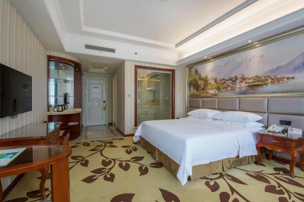 Bed in Vienna International Shanghai Nanxiang