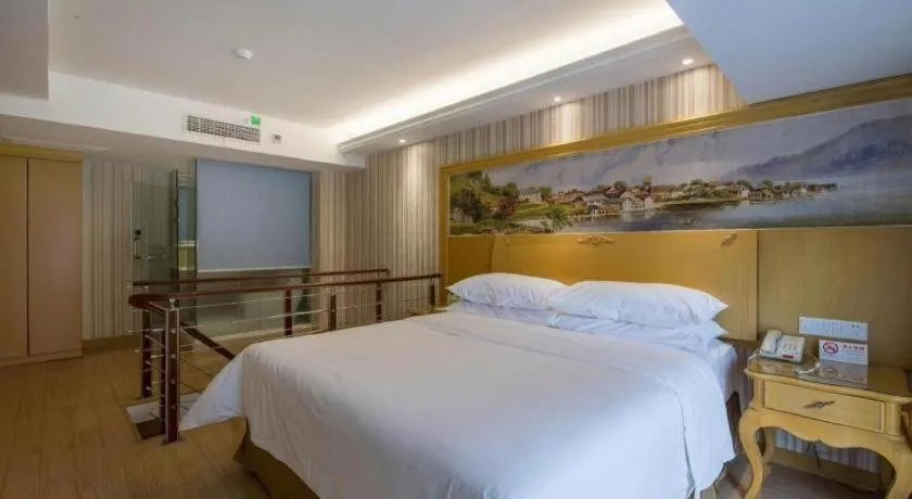 Bed in Vienna International Shanghai Nanxiang