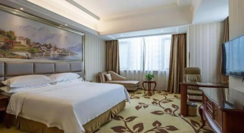 Bed in Vienna International Shanghai Nanxiang