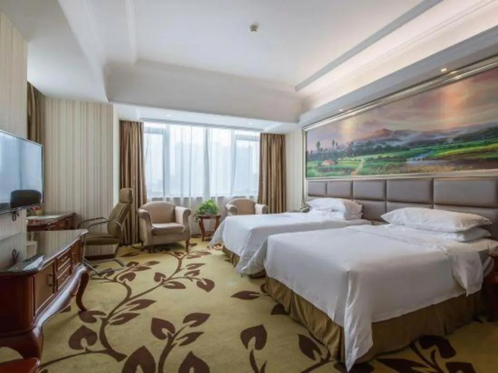 Bed in Vienna International Shanghai Nanxiang