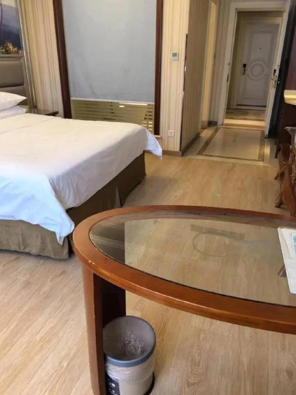 Bed in Vienna International Shanghai Nanxiang