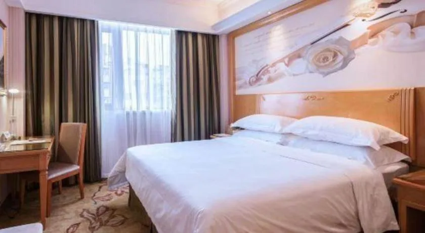 Bed in Vienna 3 Best Hotel Guangzhou Chebei Station