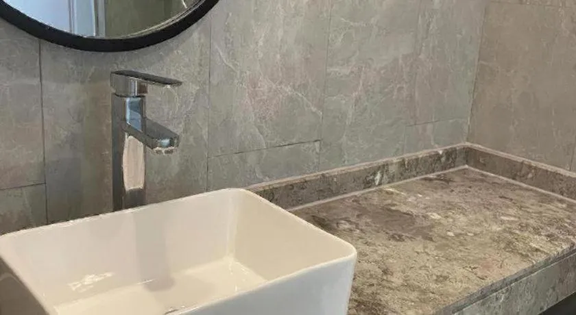 Insail Hotels Guangzhou Huangpu Dashadi Metro Station