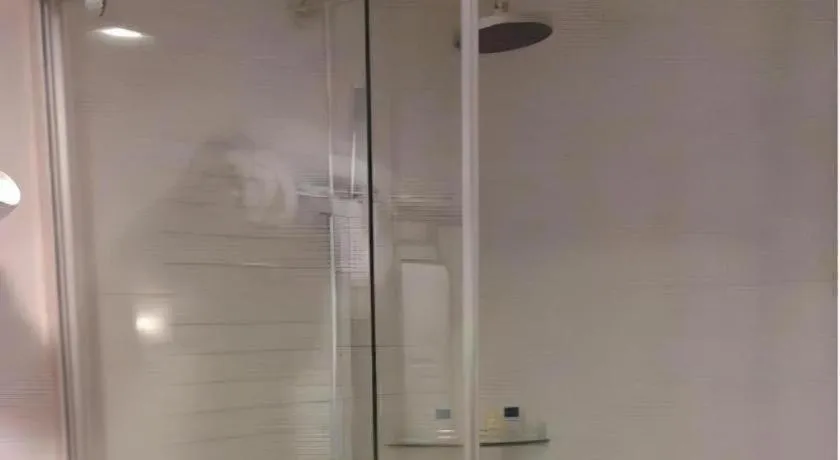 Tianjin Juchuan Lily Hotel