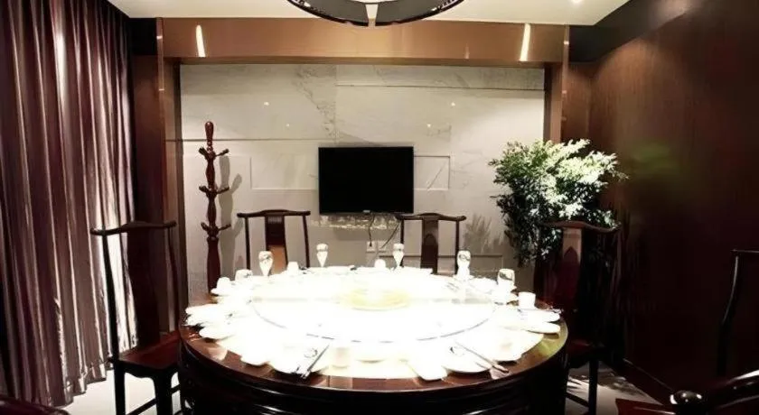 Tianjin Juchuan Lily Hotel