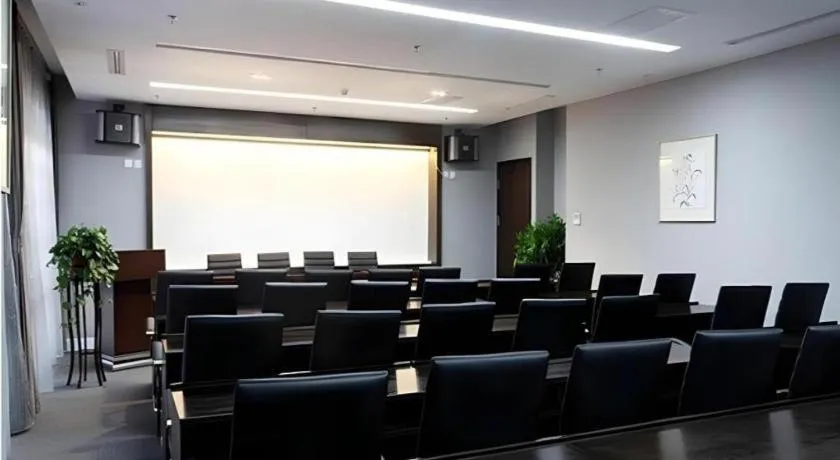 Tianjin Juchuan Lily Hotel