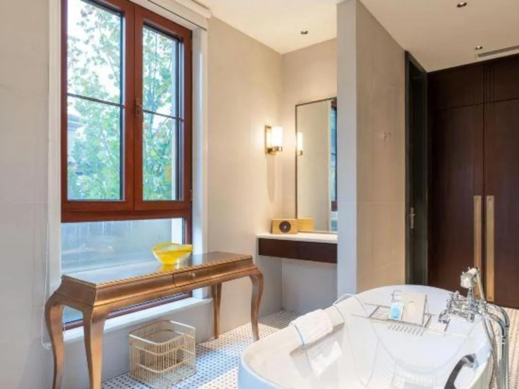 Grand Bay Hotel Beijing